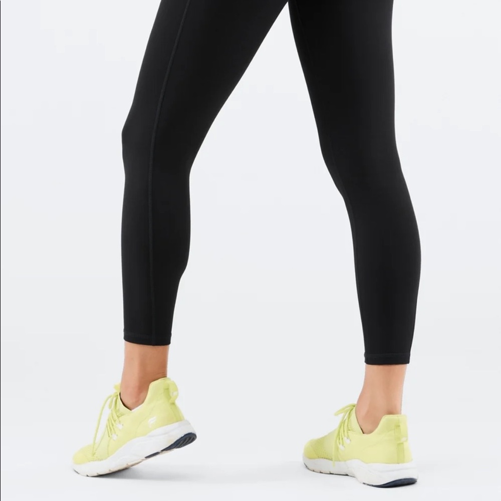 Define High Waisted 7/8 Legging